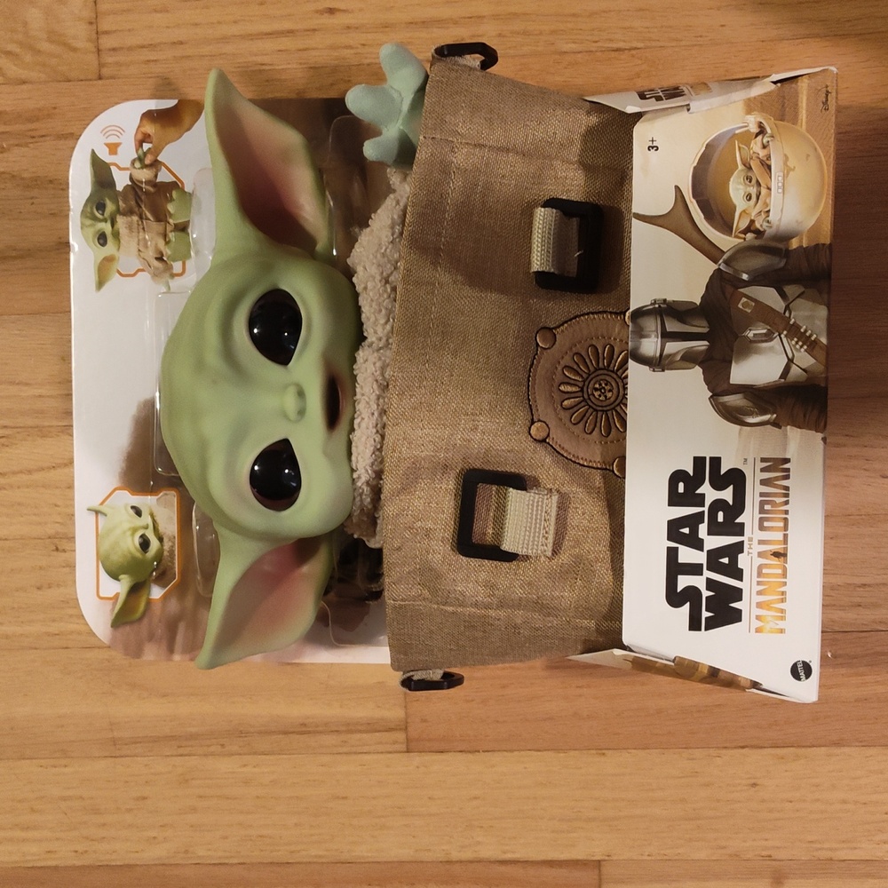 NWT Star Wars The Mandalorian, The Child Premium Bundle, Includes Plush & Bag